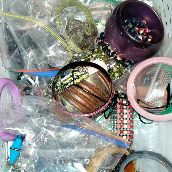 Assorted Jewelry Collection - Picture 3 of 4